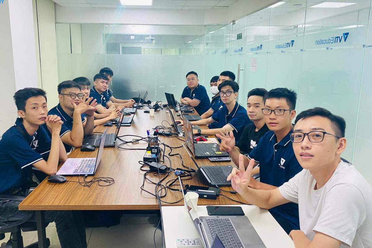 Định hướng nghề nghiệp rõ ràng và cam kết đầu ra