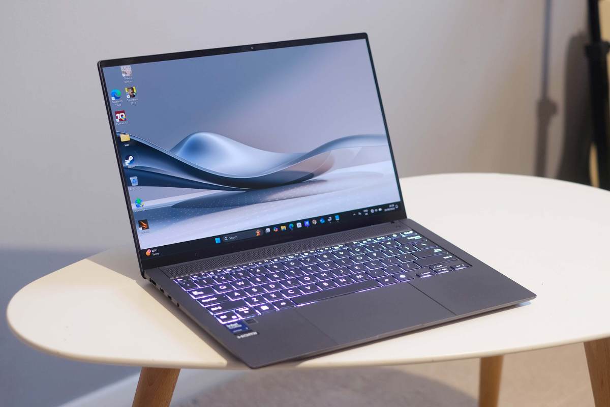 ASUS Zenbook S 14 OLED